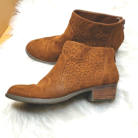 Carlos by Carlos Santana Brett Ankle Bootie 6m - Picture 4 of 12